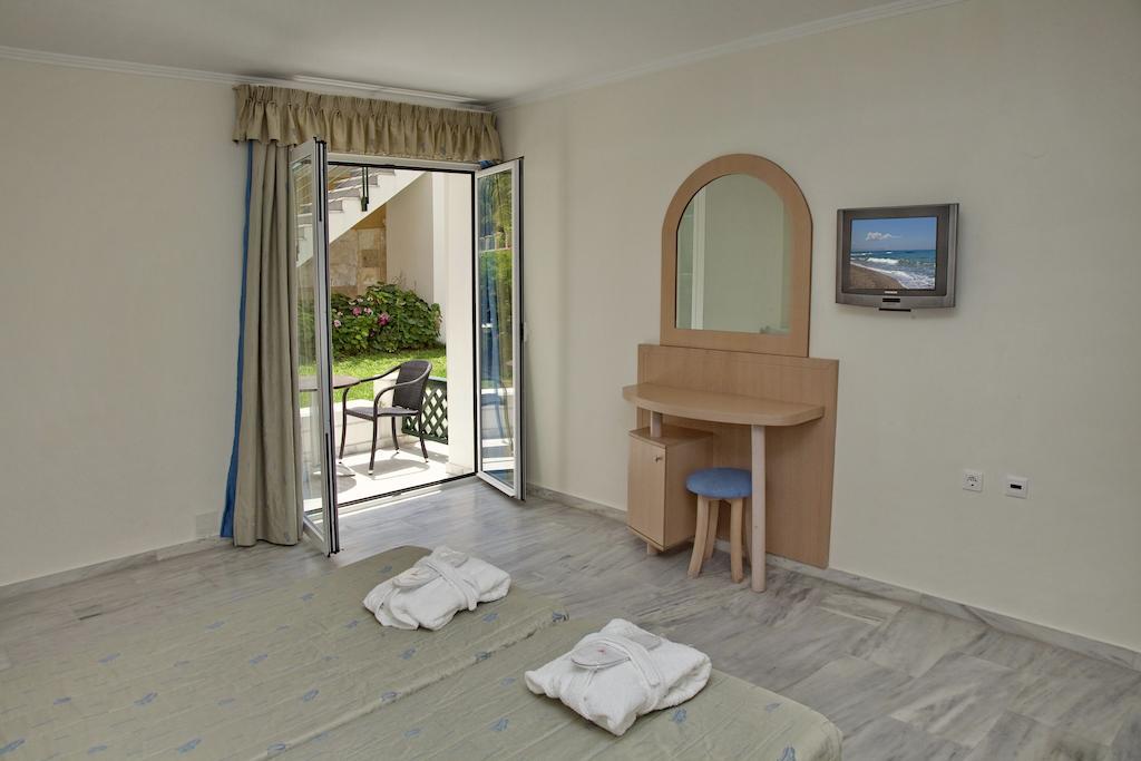 Jo An Beach Hotel อาเดเลียโนส กัมโปส ภายนอก รูปภาพ
